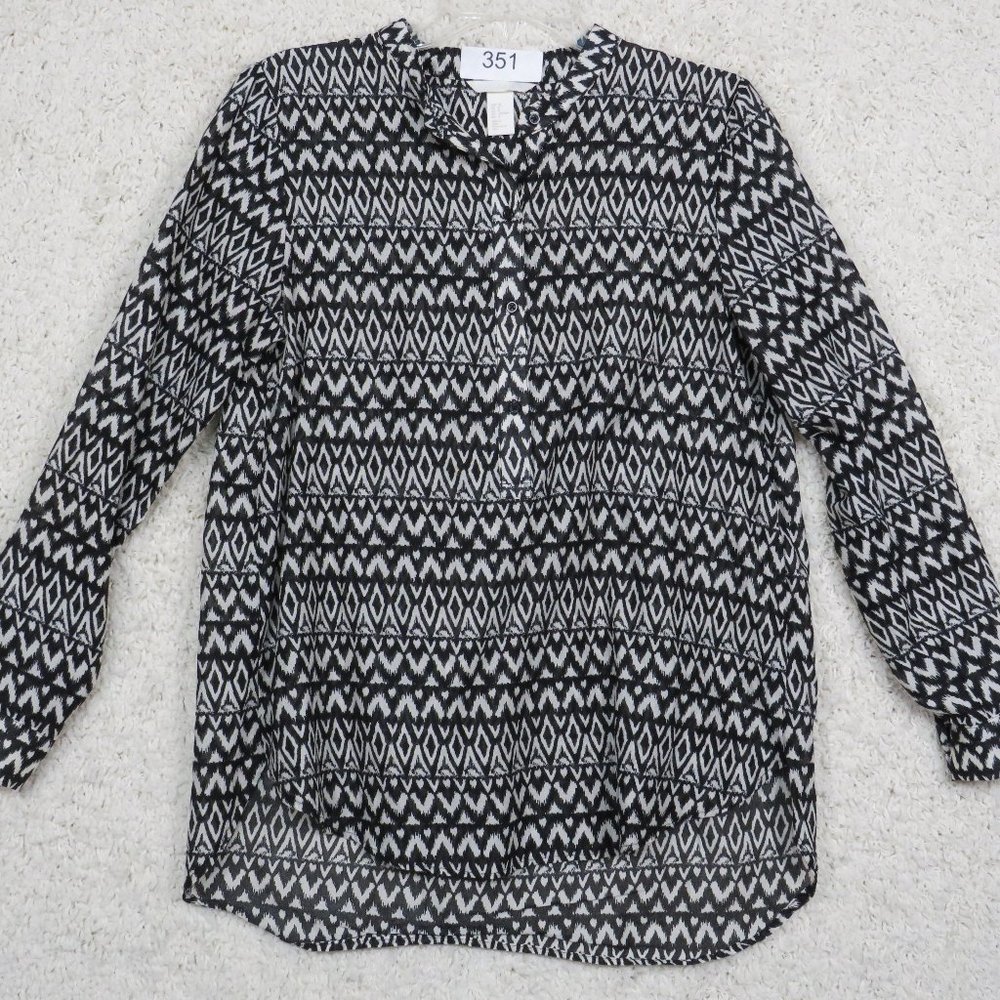 H&M* Women's Long Sleeve Collarless 1/2 Button Down Blouse Size 8~ Black & White